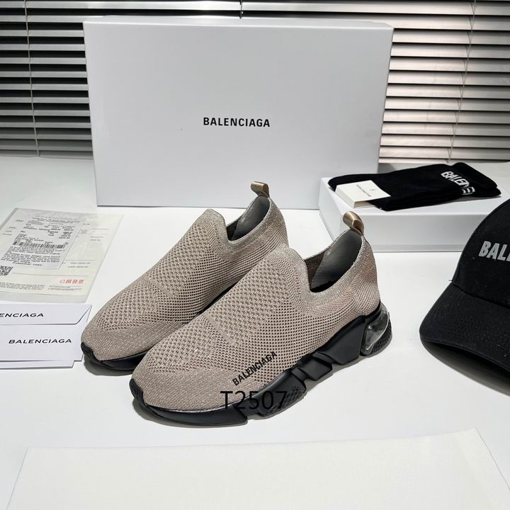 Balenciaga Casual Women 0727